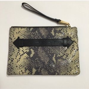 EUC- Aimee Kestenberg Leather Wristlet